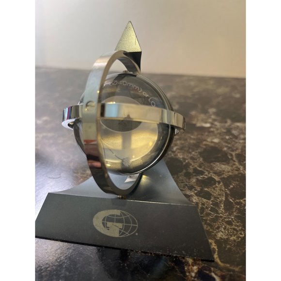 Pyramid Gyro Rotating Deck Clock - Picture 2 of 4